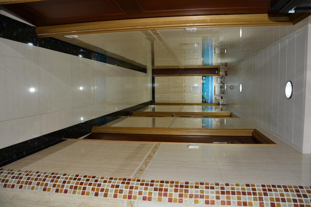 הונג קונג Everest Base Camp Hostel מראה חיצוני תמונה