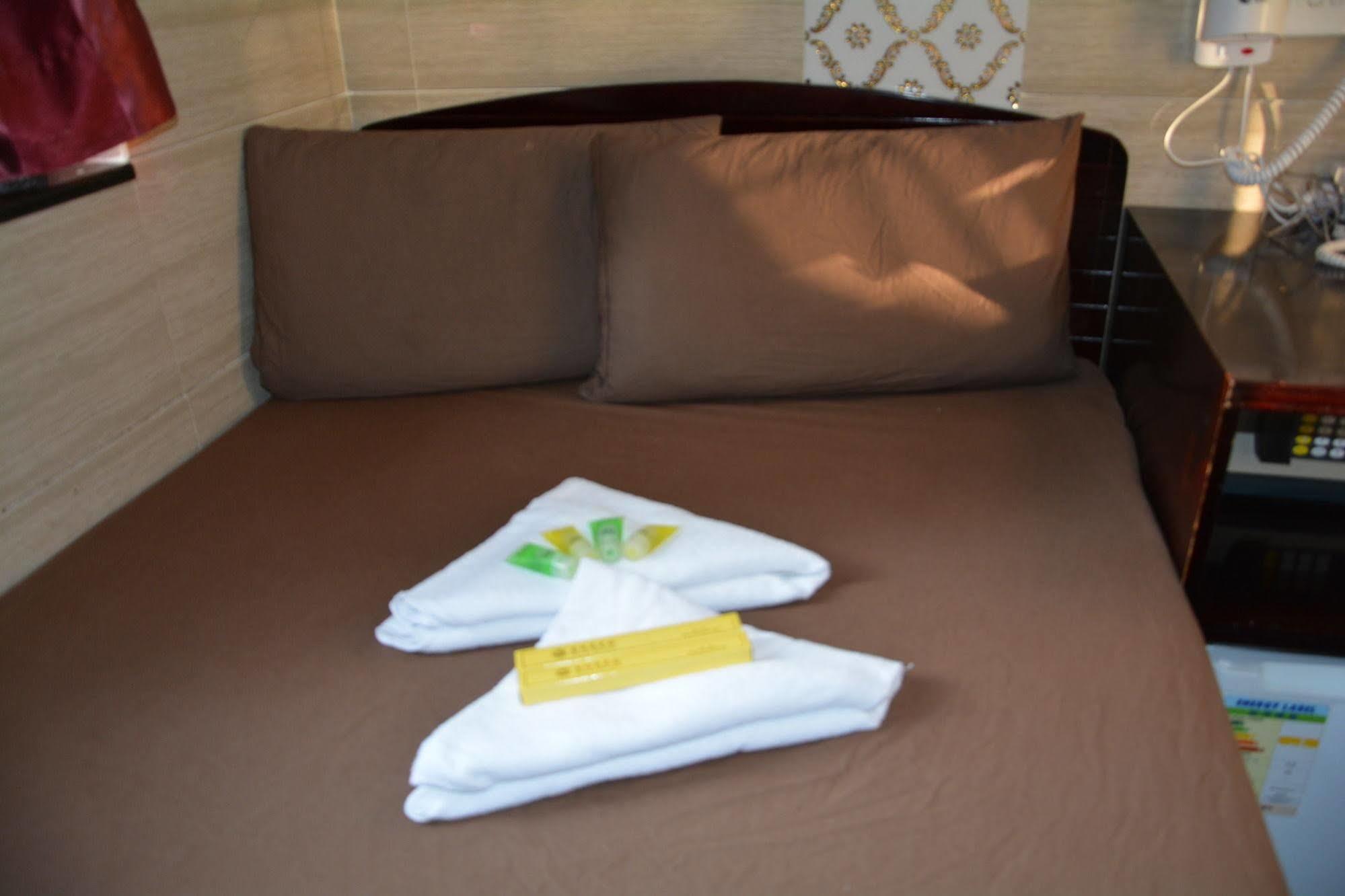 הונג קונג Everest Base Camp Hostel מראה חיצוני תמונה